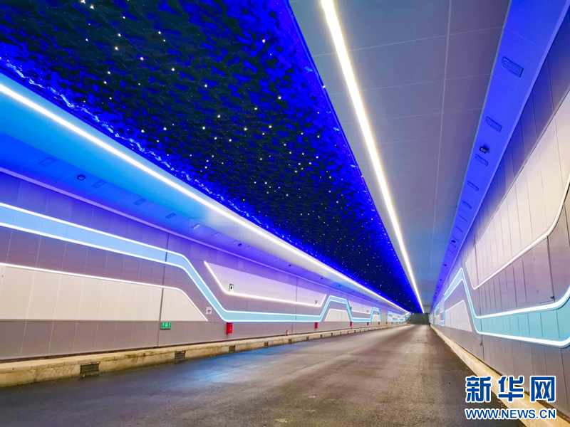 媒体关注丨四川首条星空隧道即将通车，在成都体验“星际穿越”04.jpg
